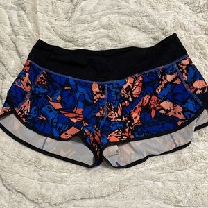 LULULEMON size 8 shorts